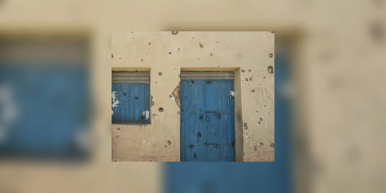 Morador de Castro tem casa alvejada a tiros