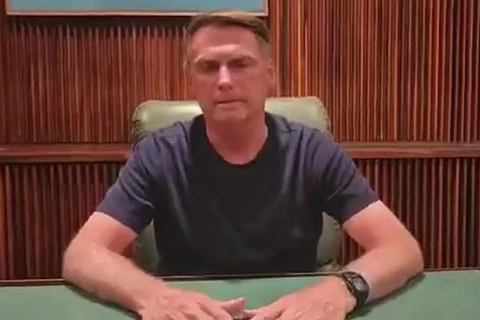 Presidente Bolsonaro pede o fim dos bloqueios nas rodovias; assista!