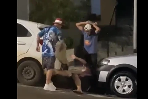 Idoso é espancado e agredido com pedradas na cabeça no Paraná