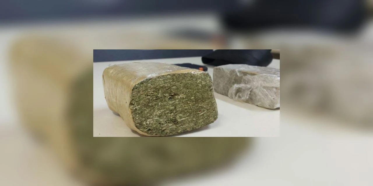 PM apreende quase 2kg de drogas com suspeito de tráfico no Contorno