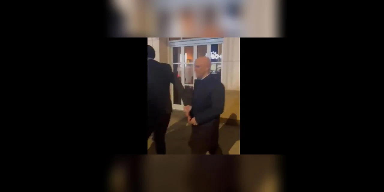 Ministros do Supremo são alvo de protestos nos Estados Unidos; assista!