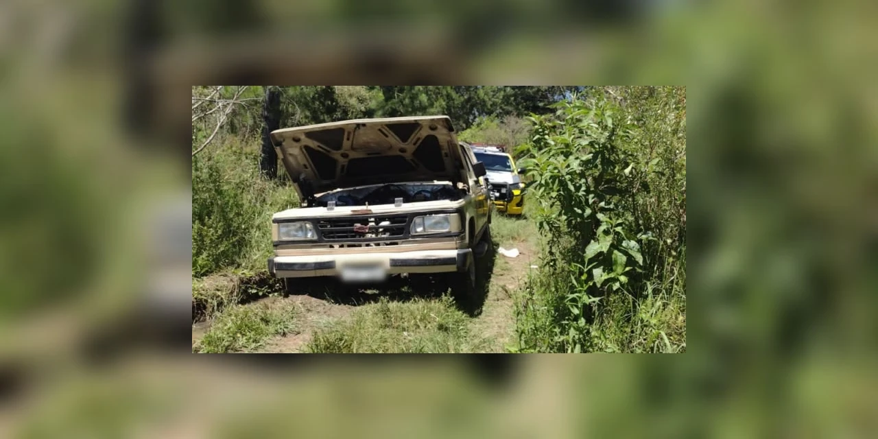 Camionete encontrada desmontada é recuperada pela policia