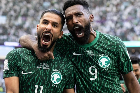 Argentina de Messi estreia na Copa com derrota para Arábia Saudita