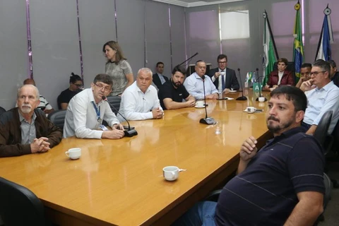 Prefeitura apresenta Plano de Cargos e Salários para vereadores