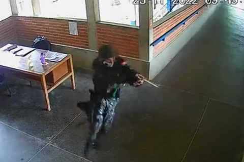 Atirador abre fogo em escolas do Espírito Santo e deixa ao menos três mortos