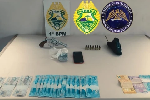 Homem é preso suspeito de tráfico de drogas em bairro de PG