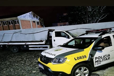 Veiculo roubado em Araucária é recuperado na Souza Naves