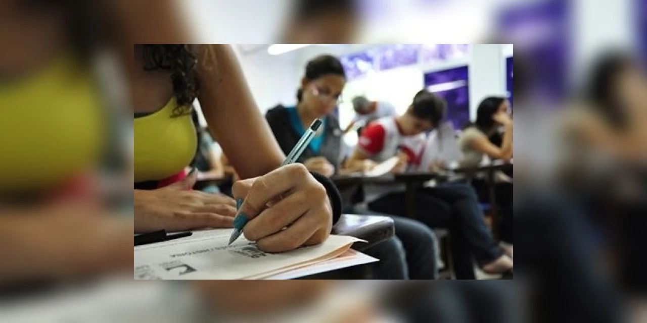 Gabarito e caderno de provas de concurso público são divulgados