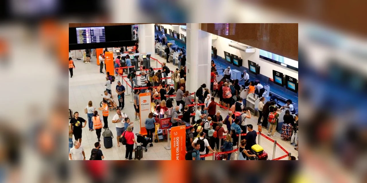 Antevéspera de Natal é marcada por atrasos em pousos e decolagens por greve de aeronautas