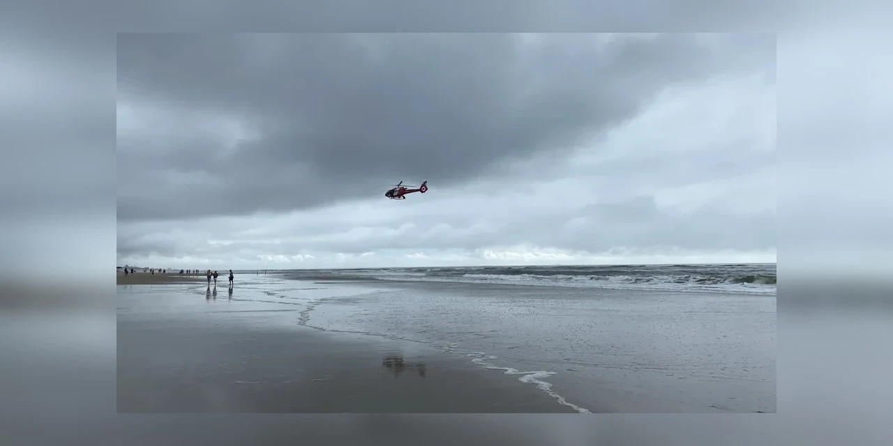 Corpo de Bombeiro faz buscas por jovem vítima de afogamento em Matinhos