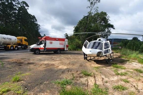 Helicóptero do Samu é acionado para resgatar vítima de acidente em Imbaú