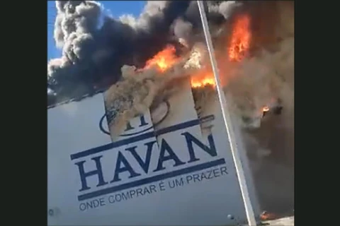 Incêndio destrói loja da Havan em Vitória da Conquista, na Bahia