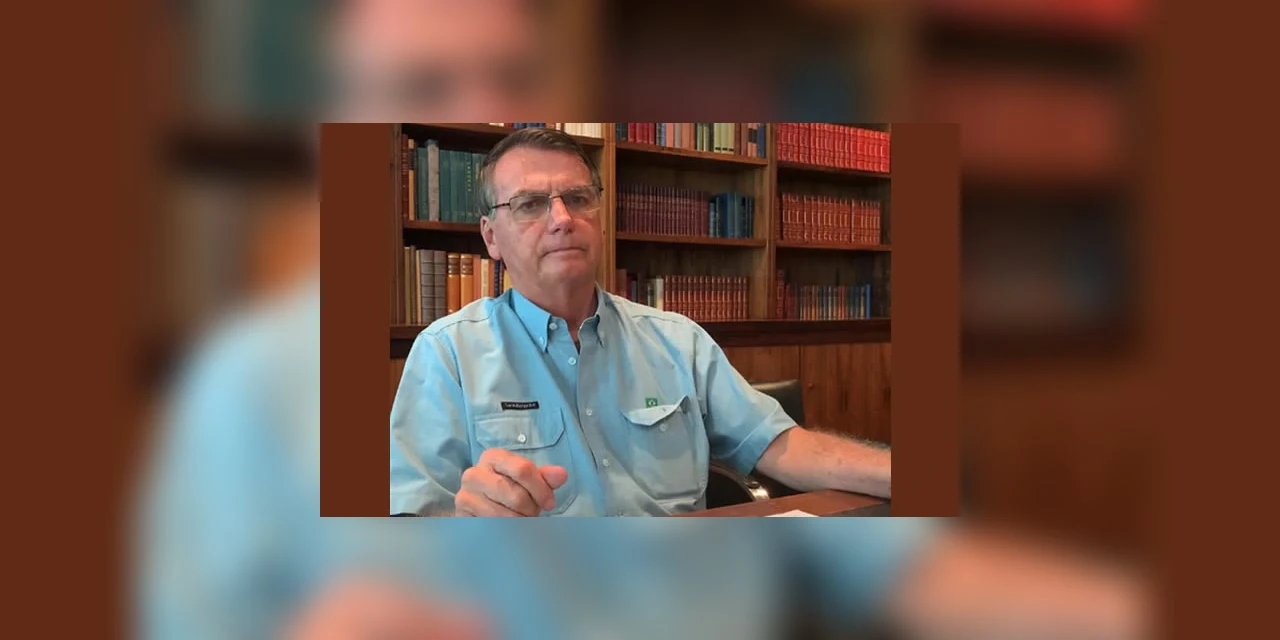 Em live, Bolsonaro diz que não participou dos protestos e se recolheu; “até de terrorista sou chamado”