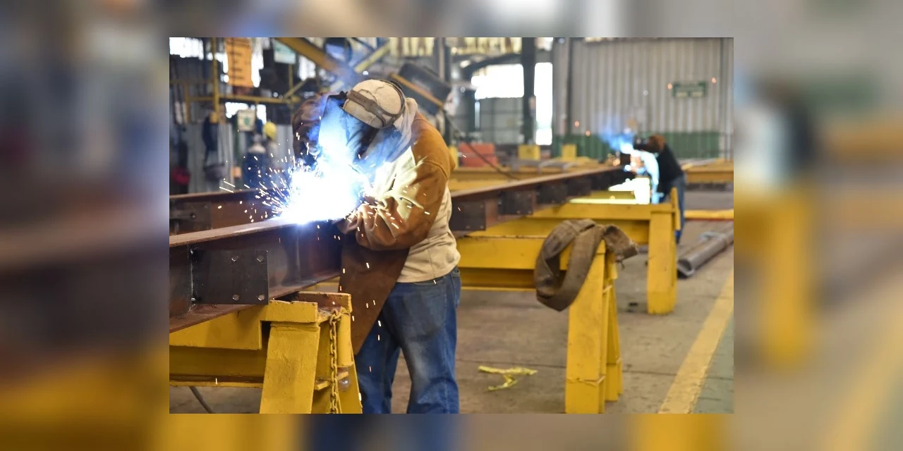 Agência do Trabalhador abre 2023 com 5 mil vagas de emprego