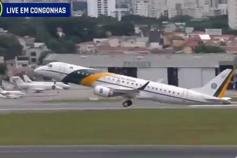 'Vai ladrão' diz controladora de voo durante decolagem do avião presidencial de Lula em Congonhas