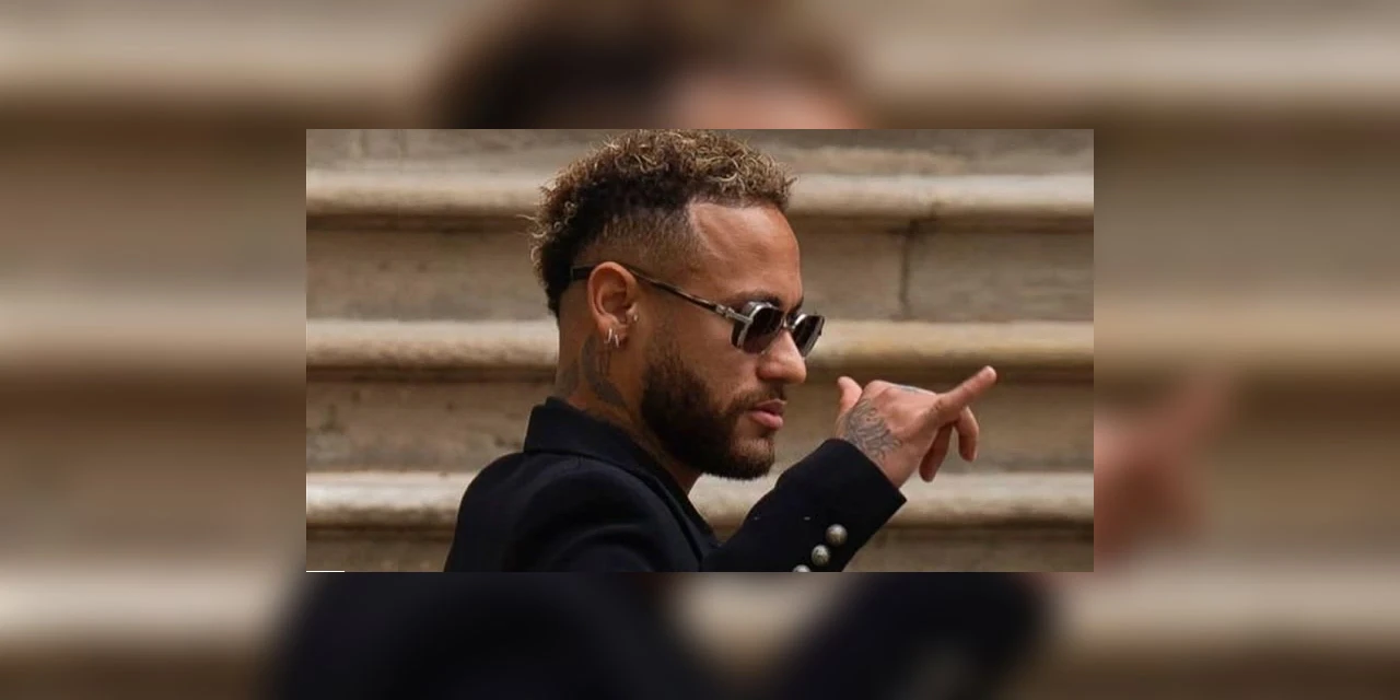 Neymar não vai ao velório de Pelé mas é visto em festa, diz colunista