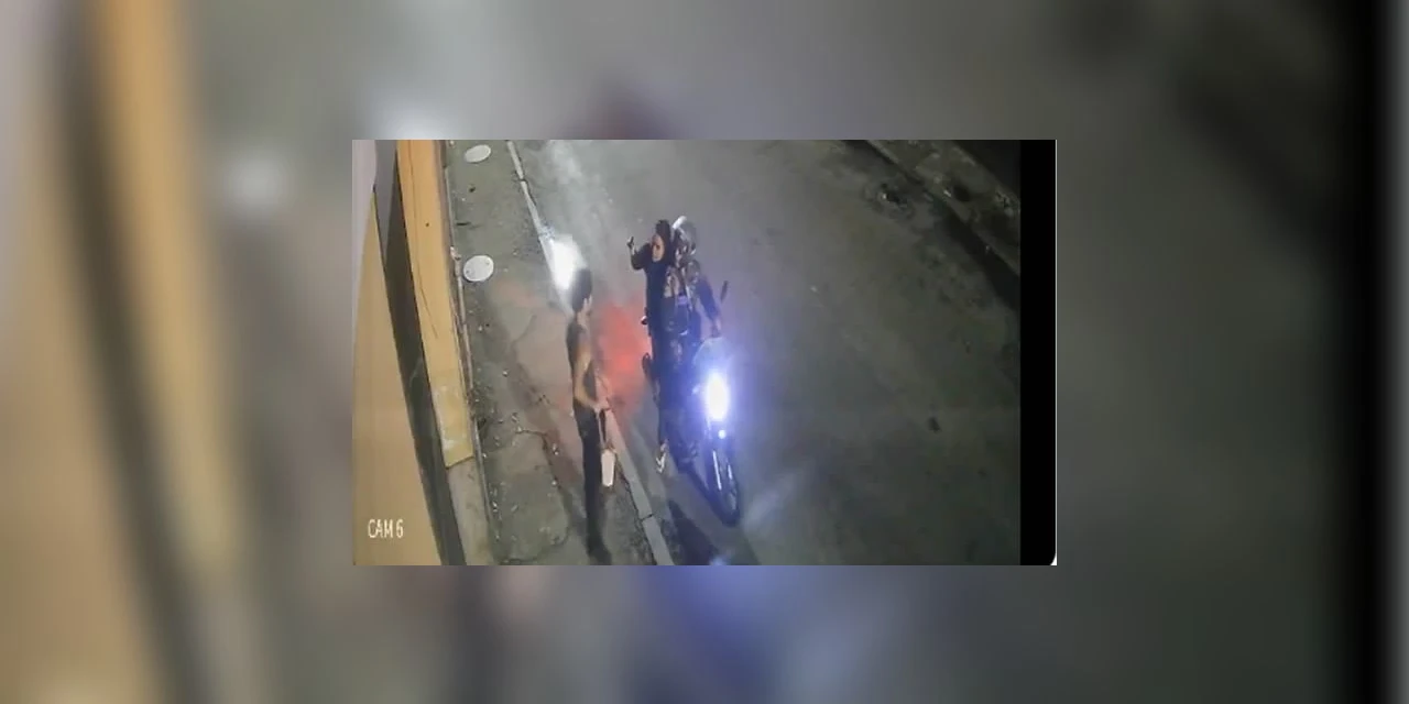 IMAGENS FORTES: Homem reage a assalto e é esfaqueado por duas mulheres, no RJ