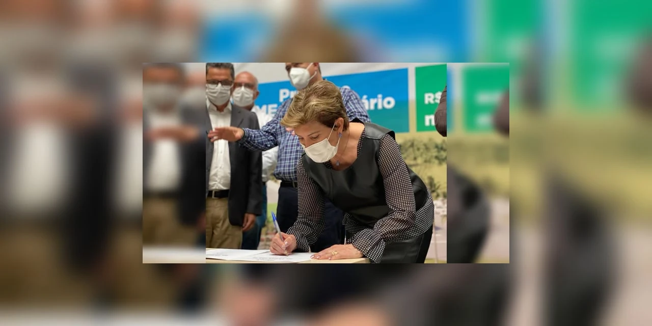 Prefeita Elizabeth celebra conquista do primeiro Ambulatório Universitário do Brasil