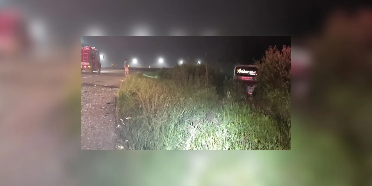 Motorista de ônibus morre após batida de frente com caminhonete na BR-277, em Guarapuava