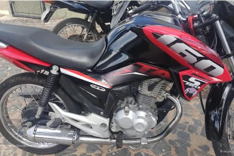Polícia apreende motocicleta com placa, chassi e motor adulterado em PG