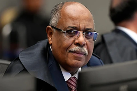 Ministro do TSE dá 3 dias para Bolsonaro explicar decreto que previa intervenção militar