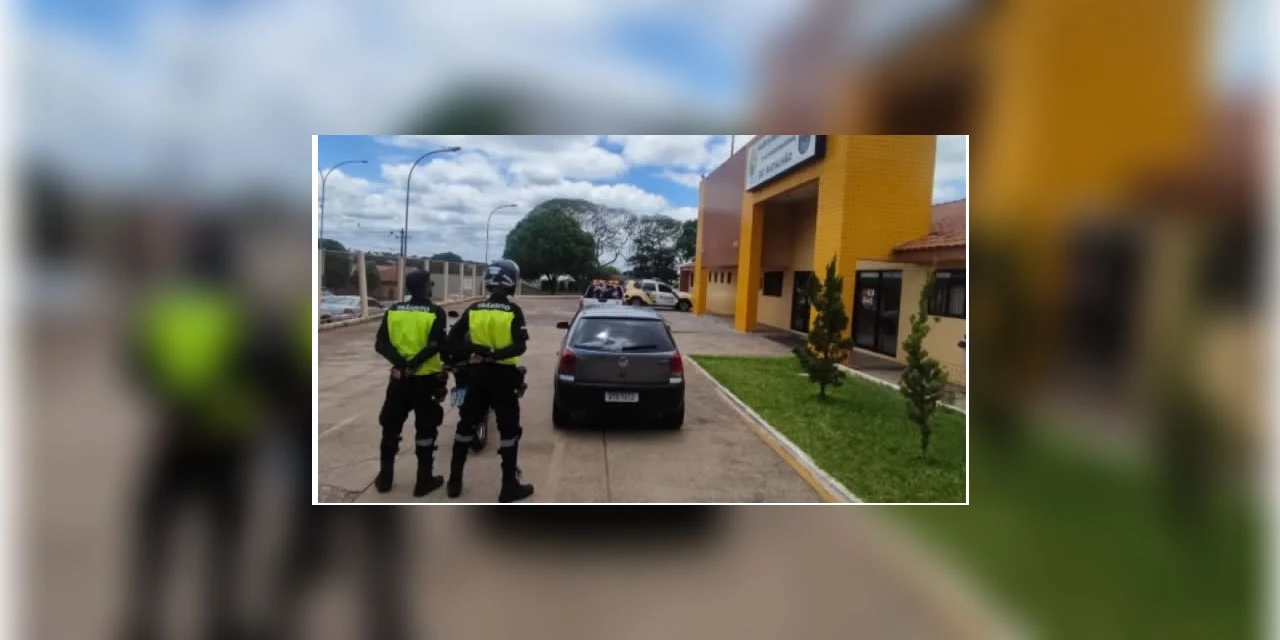 Carro com mais de R$ 165 mil em multas é apreendido no Paraná