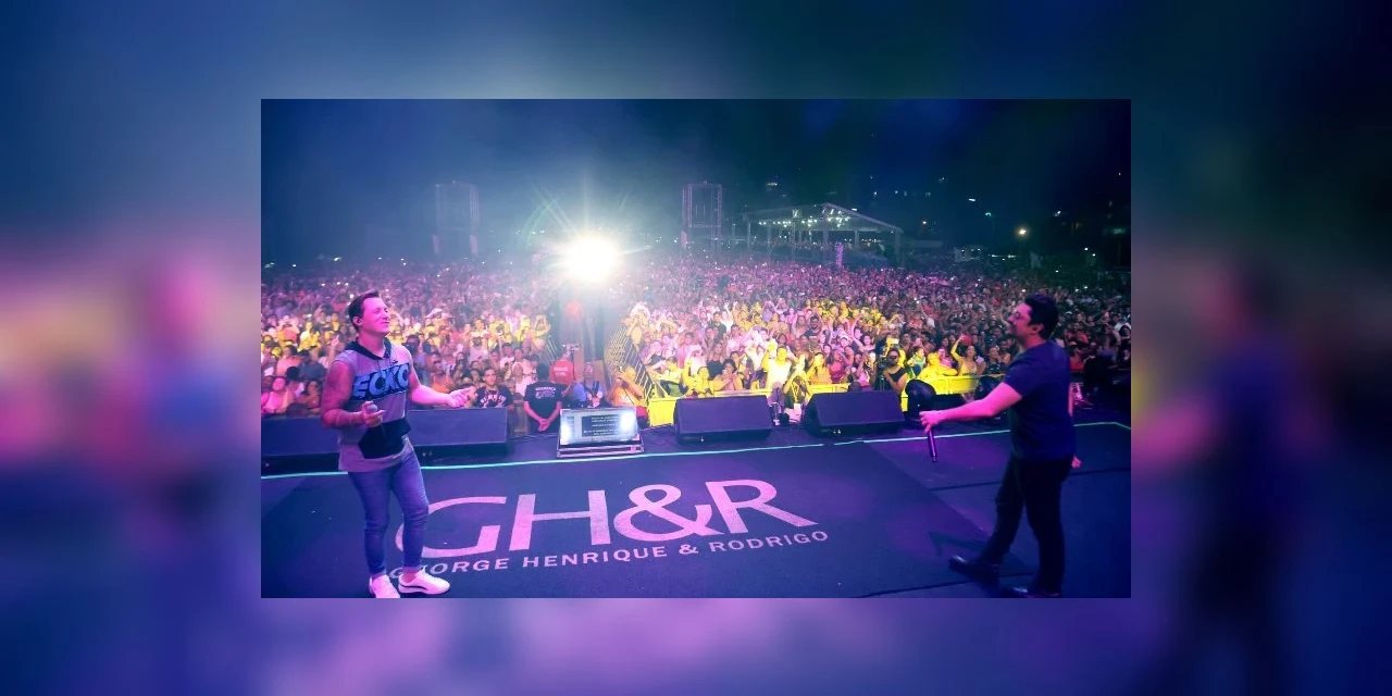 Dupla George Henrique & Rodrigo e Trio Parada Dura agitaram noite de sábado no Litoral