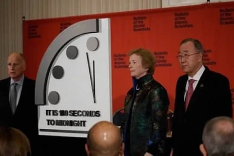 Relógio do Juízo Final se aproxima da meia-noite, a hora do fim do mundo