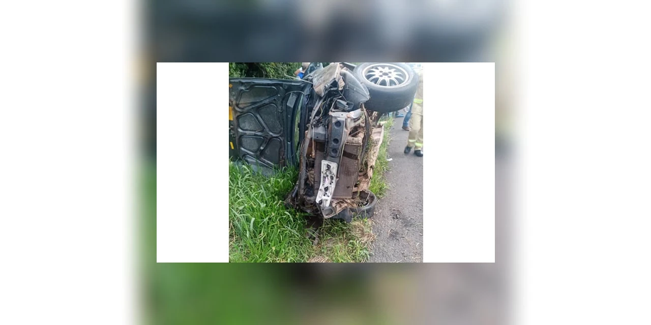 Capotamento termina com uma pessoa morta na PR-151, em Castro