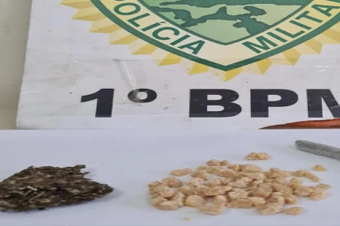 Homem é preso por comercializar droga em praça no centro de PG