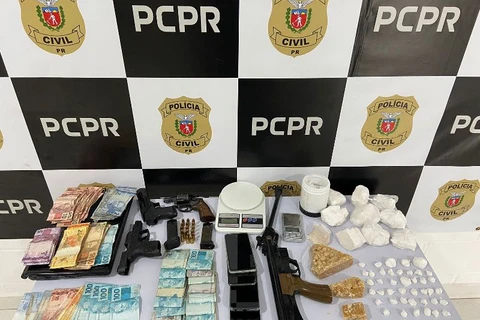 Polícia civil realiza operação em Castro e mira o tráfico de drogas