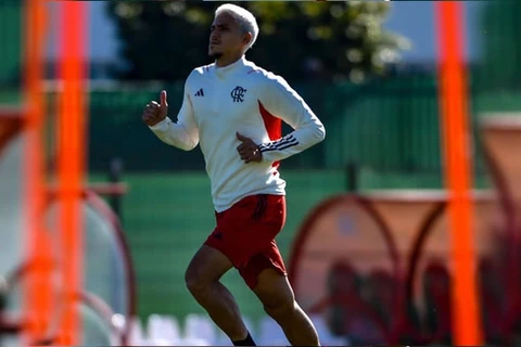 No Marrocos, Flamengo realiza primeiro treino no campo