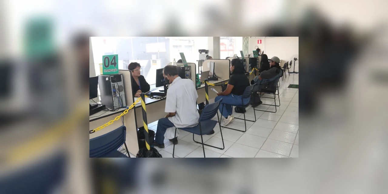 Agência do Trabalhador inicia semana com quase 300 novas vagas