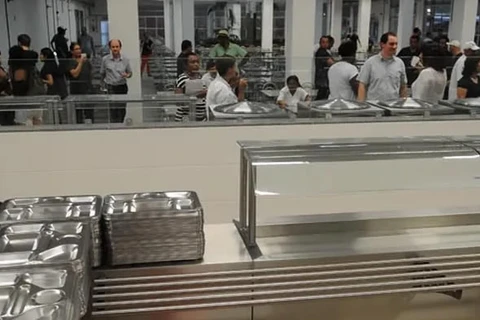 Estudantes passam mal após almoçarem em Restaurante Universitário