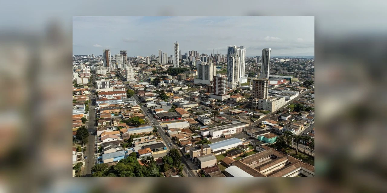 Governador assina decreto que garante reajuste no Salário Mínimo Regional