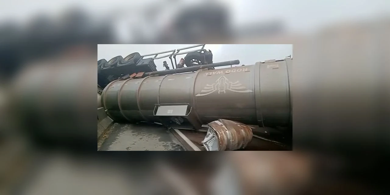 AGORA: Caminhão tanque carregado de álcool tomba e deixa BR-277 interditada