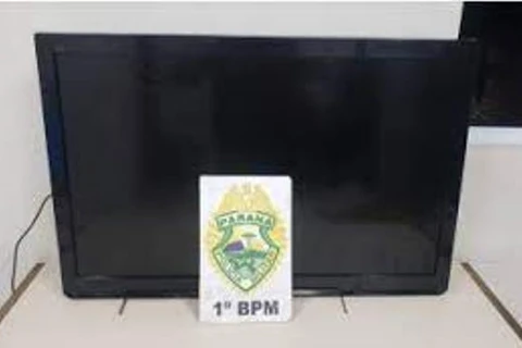 PG: Mulher reconhece TV roubada à venda na internet e recupera aparelho