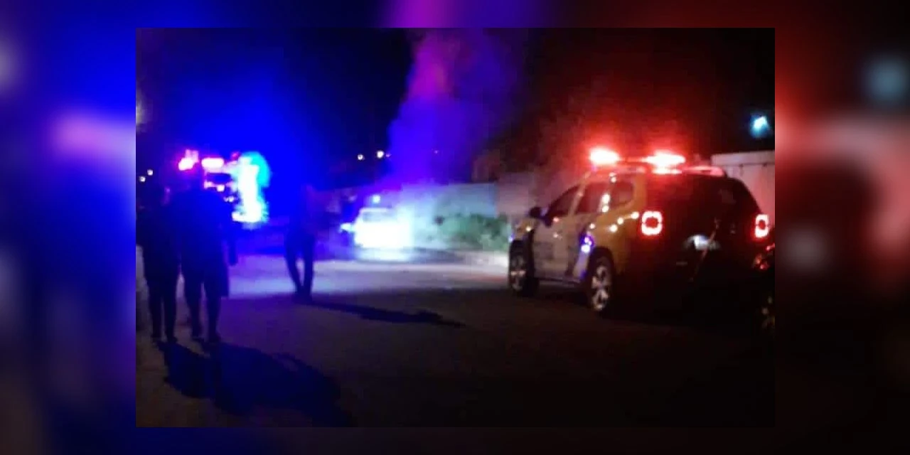 Homem tem carro queimado após se envolver em acidente grave em PG