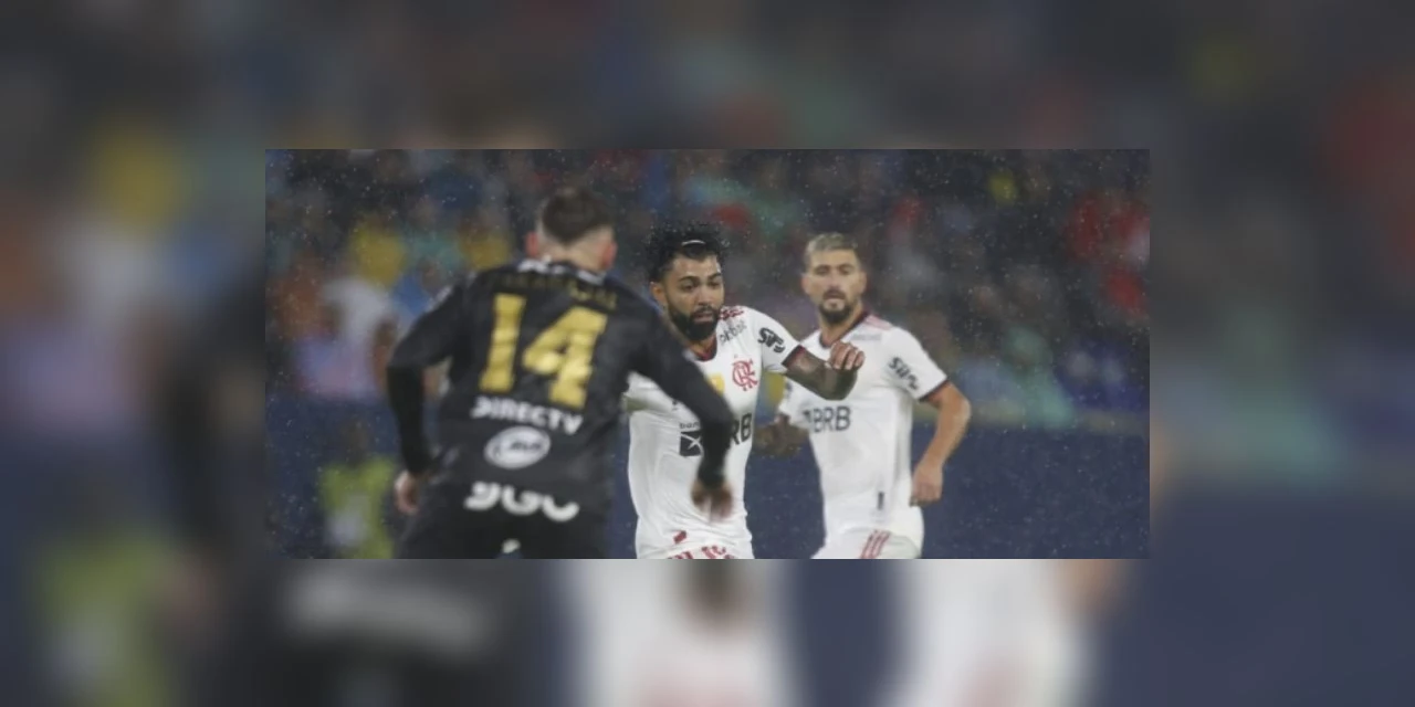 Flamengo perde para o Independiente Del Valle no jogo de ida da Recopa