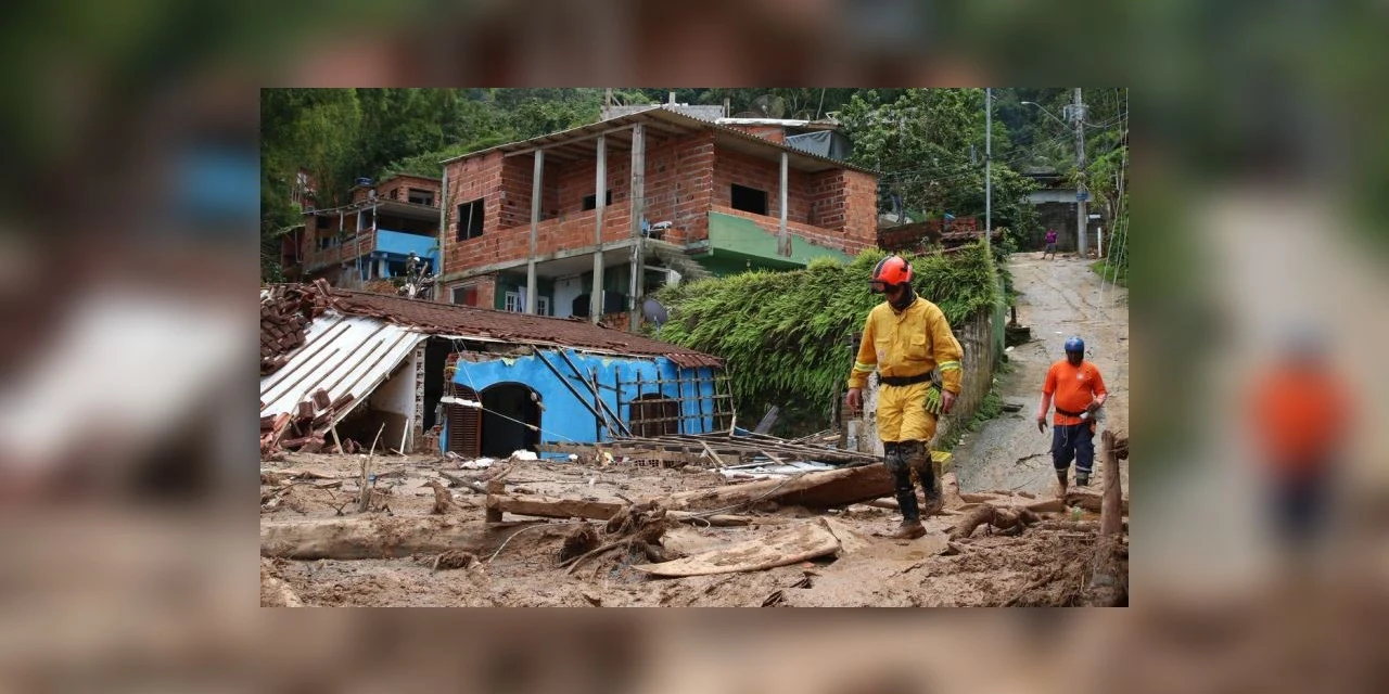 Sobe para 49 o número de mortos no litoral norte de São Paulo