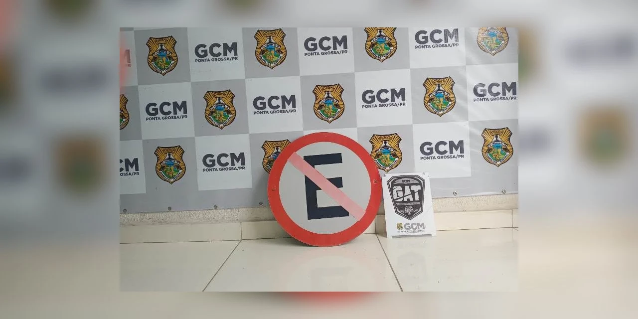 PG: Trio é apreendido após arrancar placa de sinalização do Centro de Eventos