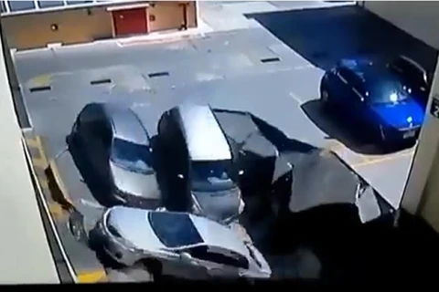 VIDEO: Prefeitura de Osasco cassa alvará de funcionamento de shopping onde teto caiu