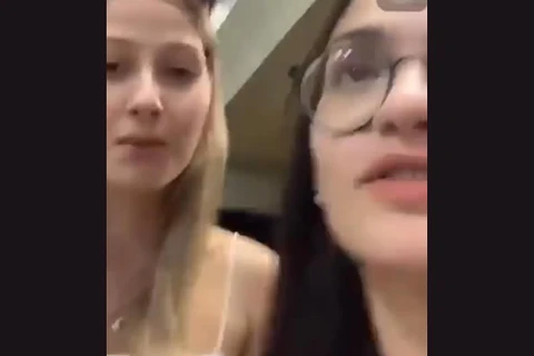 VIDEO: Estudantes debocham de colega de 40 anos: “Já era para estar aposentada”