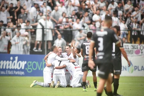 Operário vence o Aruko por 3 a 0 e está a semifinal do Paranaense