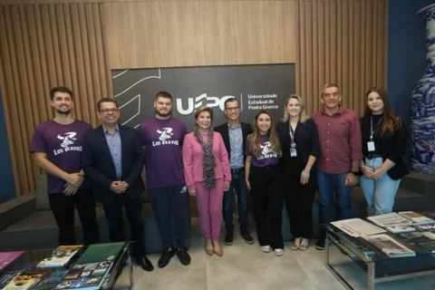 Trote social arrecada alimentos para famílias referenciadas pelos CRAS