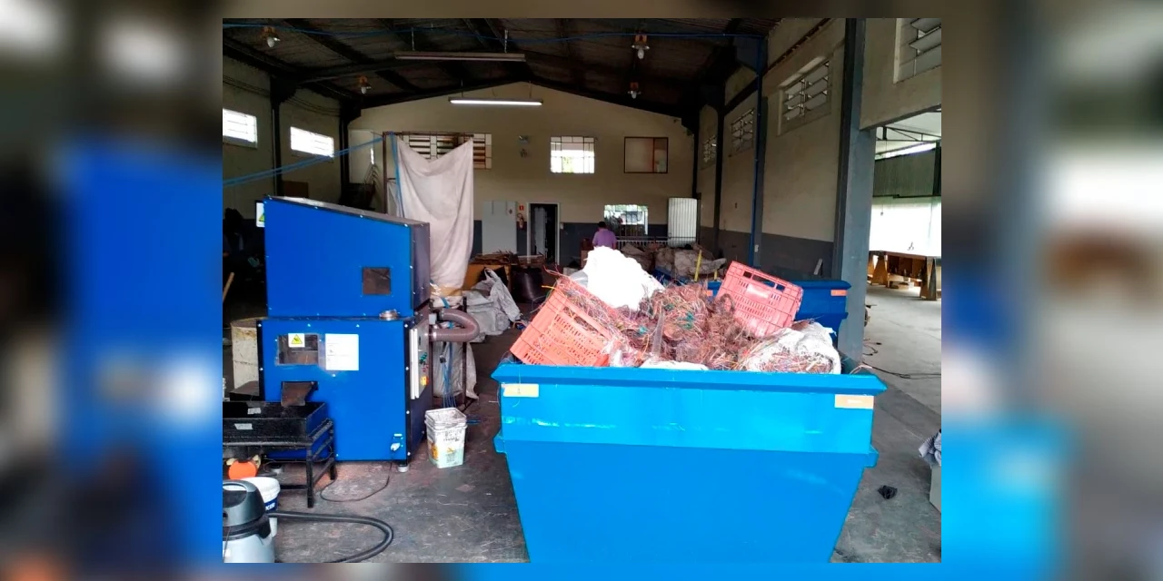 Polícia Civil apreende 20 toneladas de fios de cobre e prende cinco pessoas na Capital