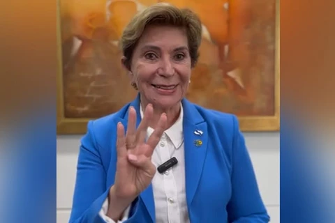 Prefeita Elizabeth promete baixar a passagem para R$ 4 reais