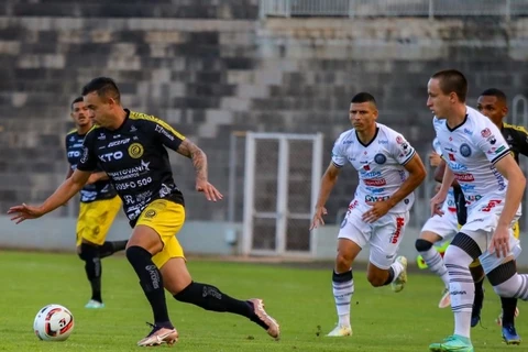 Operário perde para FC Cascavel no jogo de ida da semifinal do Campeonato Paranaense