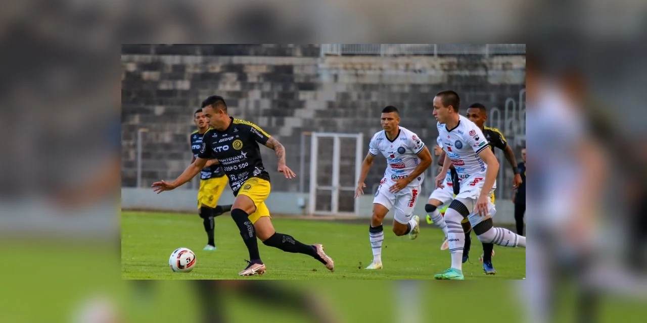 Operário perde para FC Cascavel no jogo de ida da semifinal do Campeonato Paranaense