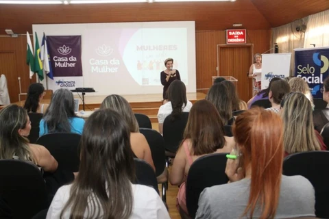 Prefeitura comemora primeiro aniversário da Casa da Mulher